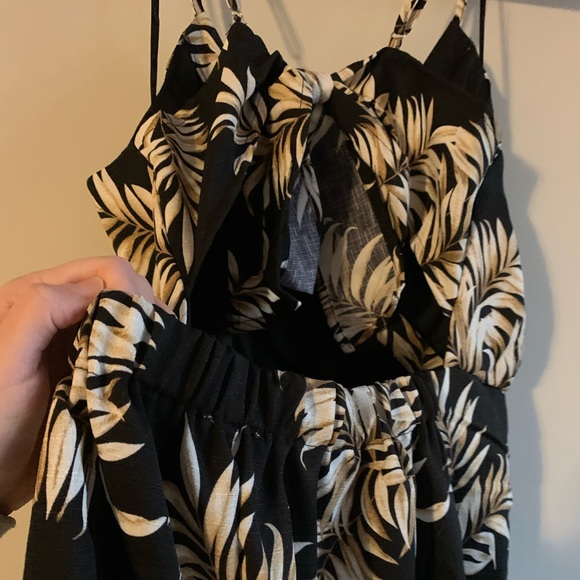 Revamped medium romper/dress with black, white, tan leaf design. Cutout back - Picture 9 of 10